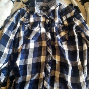 Rails button up